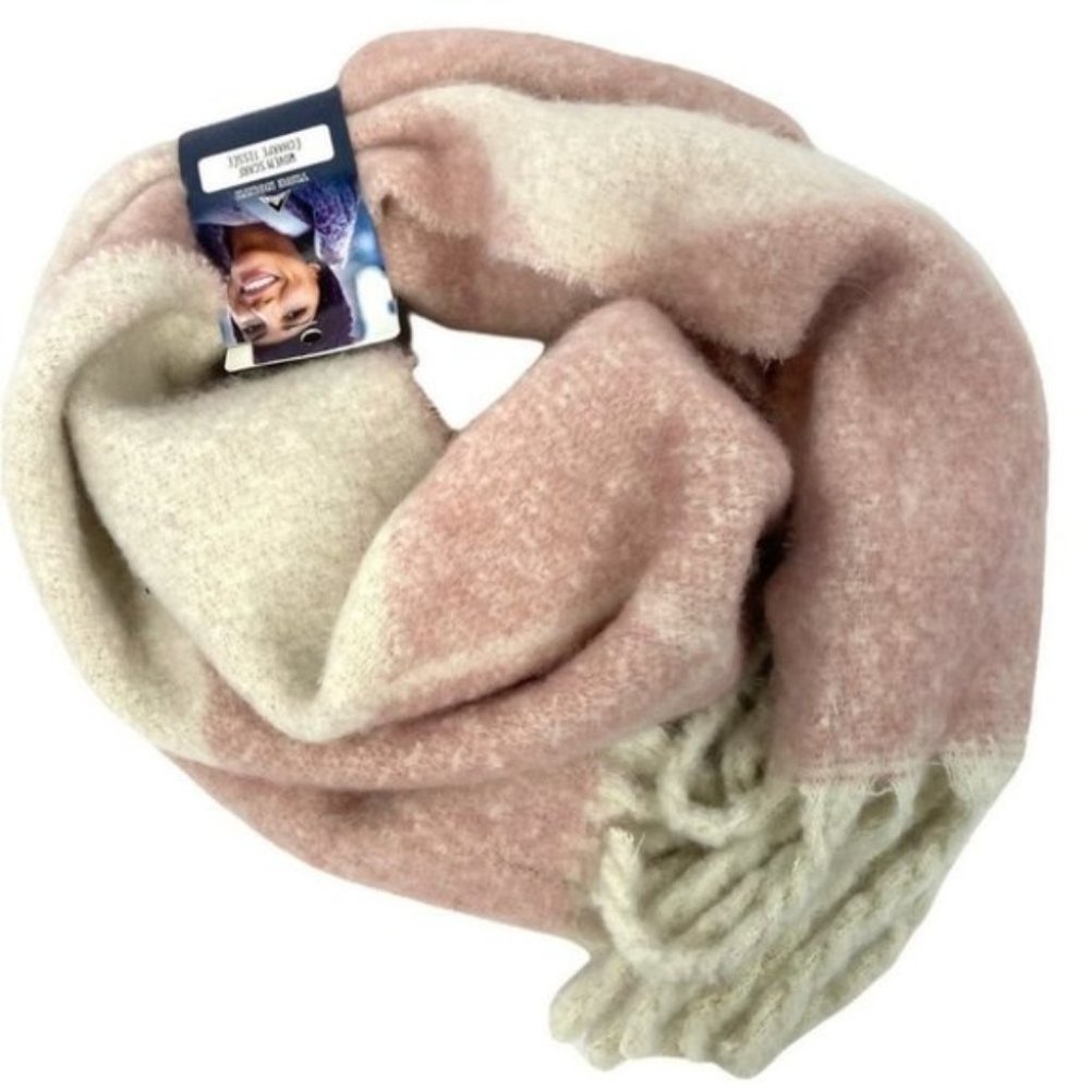 NWT True North Womens Scarf Pink White One Size Soft New With Tags Rectangular